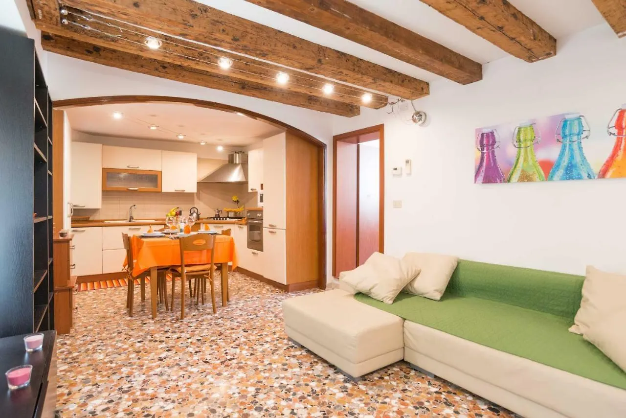 Venice In The House Apartment
